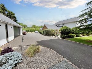 Photo 72- click for photo gallery